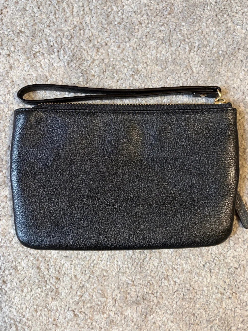 Kate Spade pebbled leather wristlet
